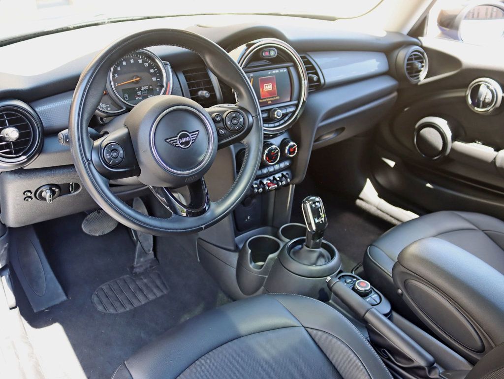 2020 MINI Cooper Hardtop 2 Door Signature Trim - 23043156 - 10