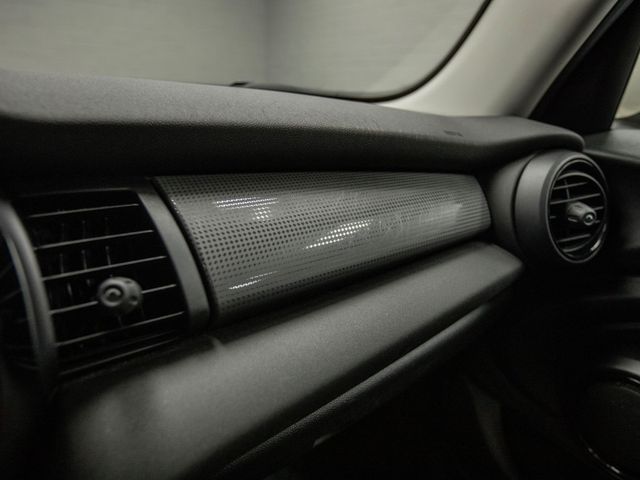 2020 MINI Cooper Hardtop 4 Door  - 22975769 - 20