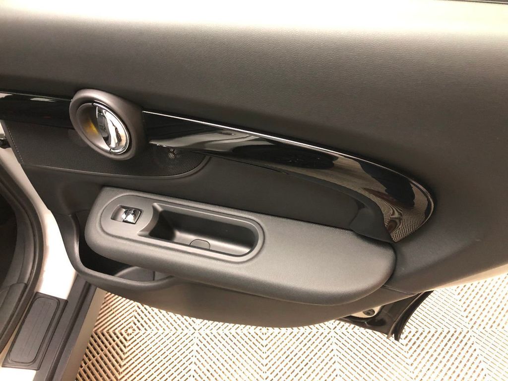 2020 Mini Cooper S photo 13