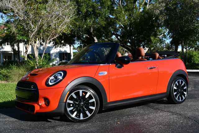 2020 MINI Cooper S Convertible W/Iconic Trim and Navigation  - 22918620 - 20