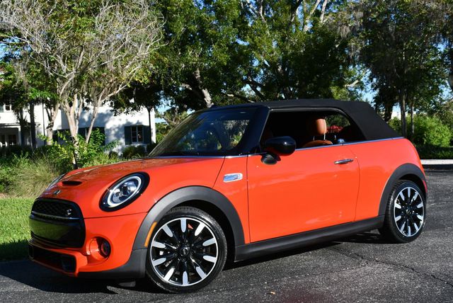2020 MINI Cooper S Convertible W/Iconic Trim and Navigation  - 22918620 - 23