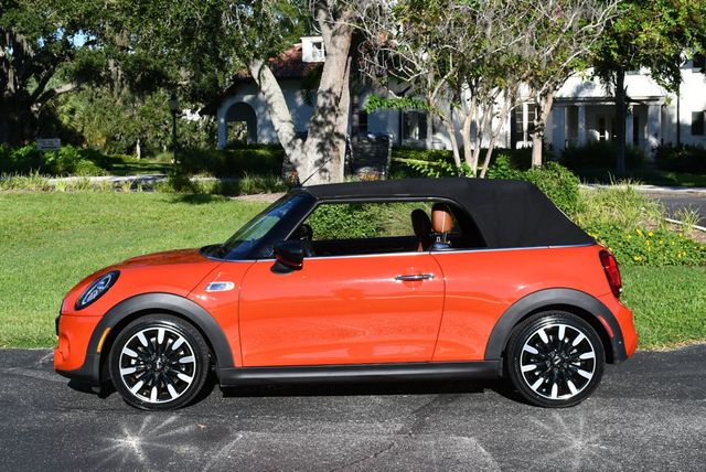2020 MINI Cooper S Convertible W/Iconic Trim and Navigation  - 22918620 - 30