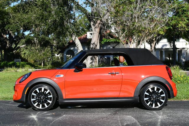 2020 MINI Cooper S Convertible W/Iconic Trim and Navigation  - 22918620 - 33