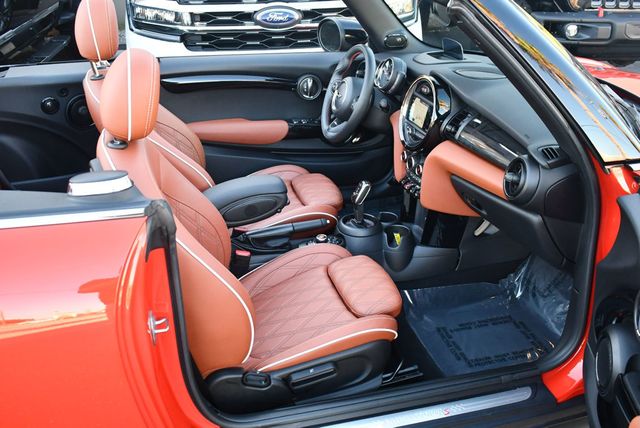 2020 MINI Cooper S Convertible W/Iconic Trim and Navigation  - 22918620 - 57
