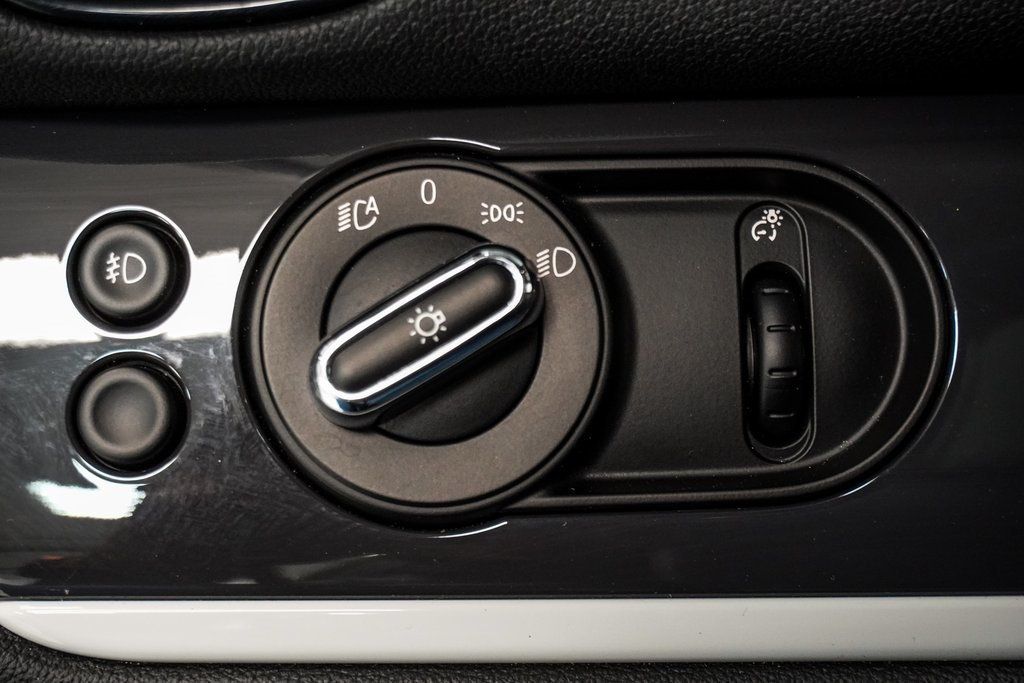 2020 Mini Cooper S photo 32