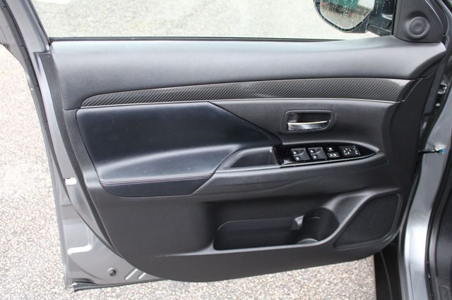 2020 Mitsubishi Outlander LE FWD - 22969715 - 23