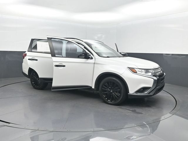 2020 Mitsubishi Outlander LE FWD - 23042406 - 33