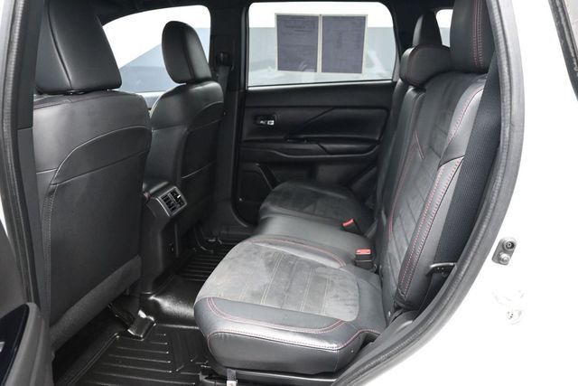 2020 Mitsubishi Outlander LE FWD - 23042406 - 8