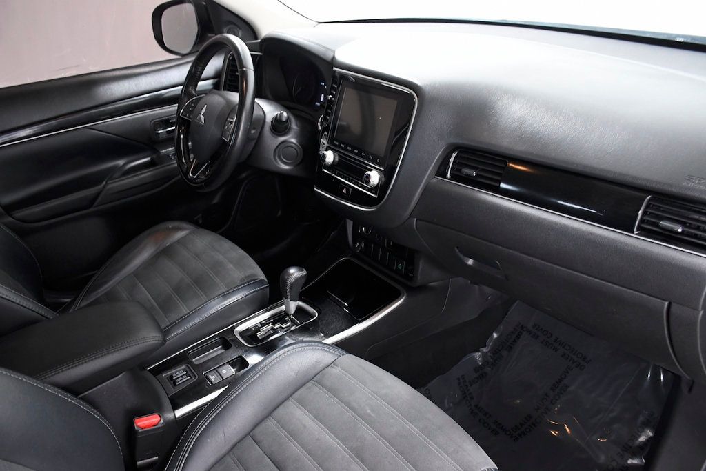 2020 Mitsubishi Outlander SE FWD - 22817087 - 18
