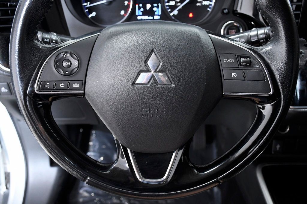 2020 Mitsubishi Outlander SE FWD - 22817087 - 21