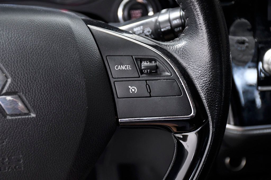 2020 Mitsubishi Outlander SE FWD - 22817087 - 23