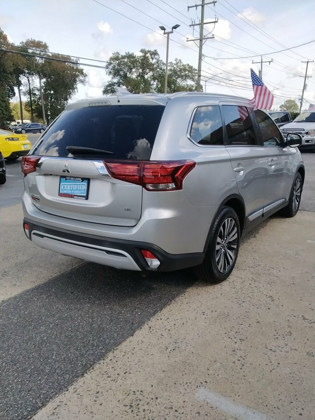 2020 Mitsubishi Outlander SEL photo 4