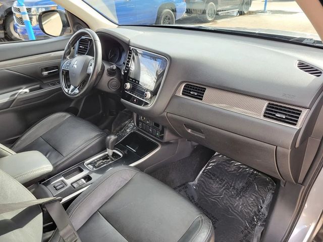 2020 Mitsubishi Outlander SEL Sport Utility 4D - 22998234 - 13