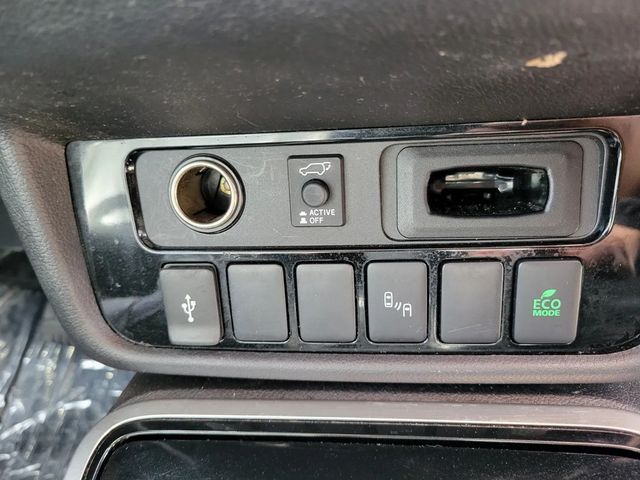 2020 Mitsubishi Outlander SEL Sport Utility 4D - 22998234 - 16