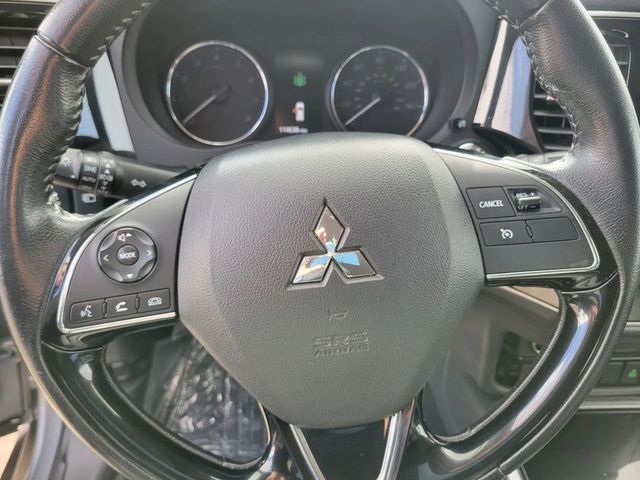 2020 Mitsubishi Outlander SEL Sport Utility 4D - 22998234 - 23