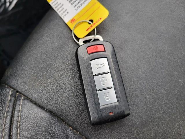 2020 Mitsubishi Outlander SEL Sport Utility 4D - 22998234 - 36