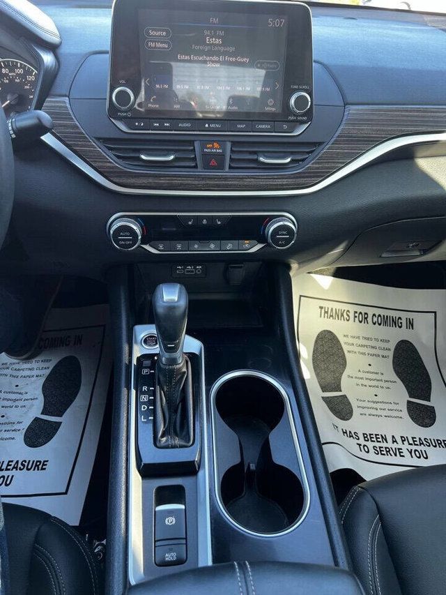 2020 Nissan Altima 2.0 Platinum Sedan - 22606439 - 16