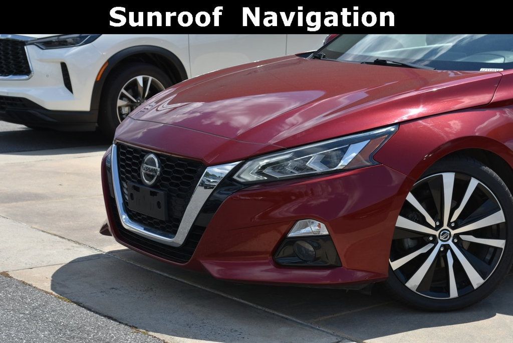 2020 Nissan Altima 2.5 Platinum photo 2