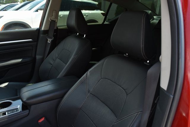 2020 Nissan Altima 2.5 Platinum Sedan - 22904972 - 28