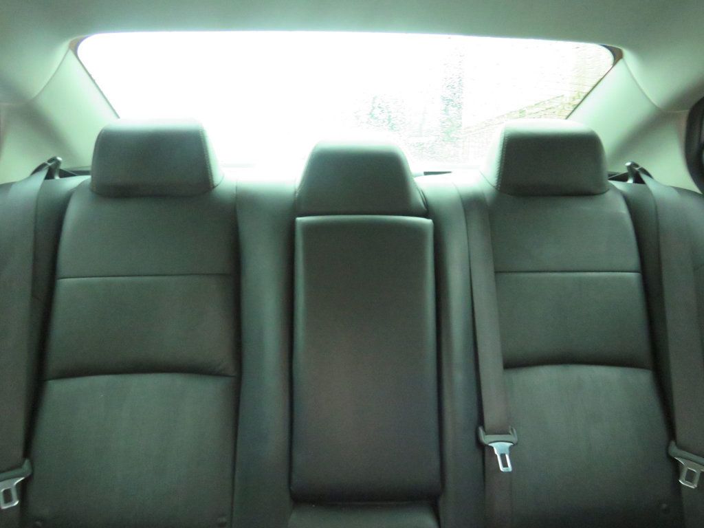 Nissan Altima photo 8