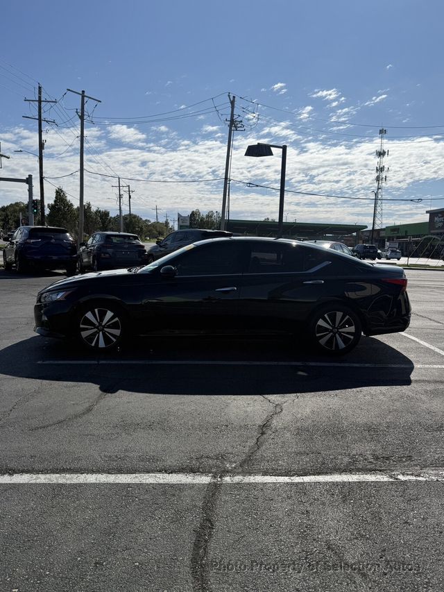 2020 Nissan Altima 2.5 SL W/NAVIGATION, PANORAMIC ROOF, ADAPTIVE CRUISE - 23094580 - 4