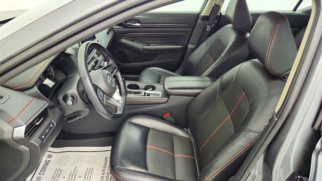 2020 Nissan Altima 2.5 SR AWD Sedan w/ 19'' Wheels & Apple CarPlay - 22995715 - 18