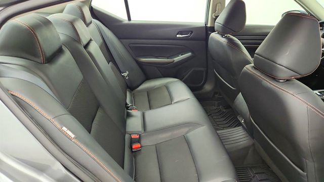 2020 Nissan Altima 2.5 SR AWD Sedan w/ 19'' Wheels & Apple CarPlay - 22995715 - 21