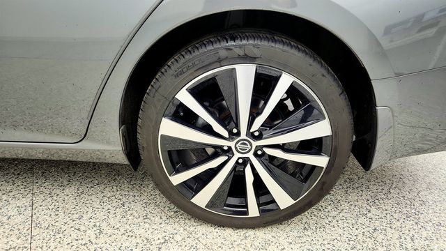 2020 Nissan Altima 2.5 SR AWD Sedan w/ 19'' Wheels & Apple CarPlay - 22995715 - 8