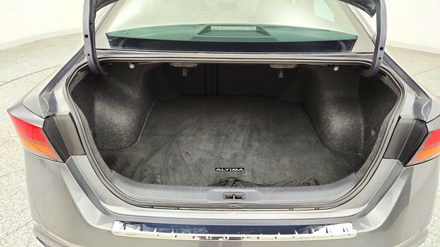 2020 Nissan Altima 2.5 SR AWD Sedan w/ Moonroof & Heated Seats - 23085979 - 20