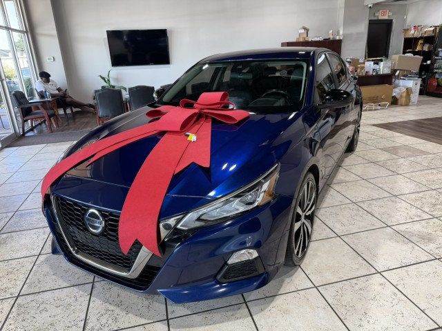 2020 Nissan Altima 2.5 SR photo 2