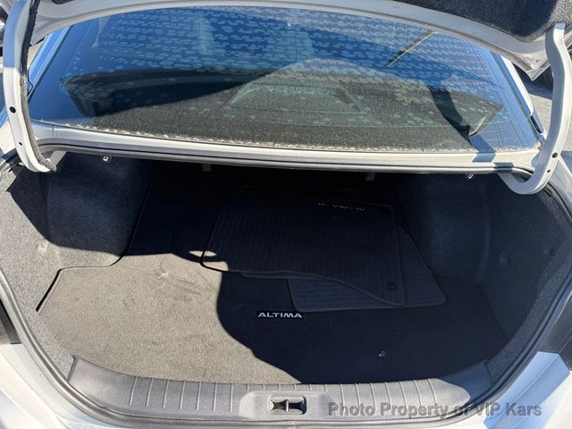 2020 Nissan Altima 2.5 SR Sedan - 22925884 - 19