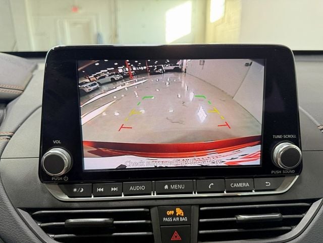 2020 Nissan Altima 2.5 SR Sedan - 22939658 - 18