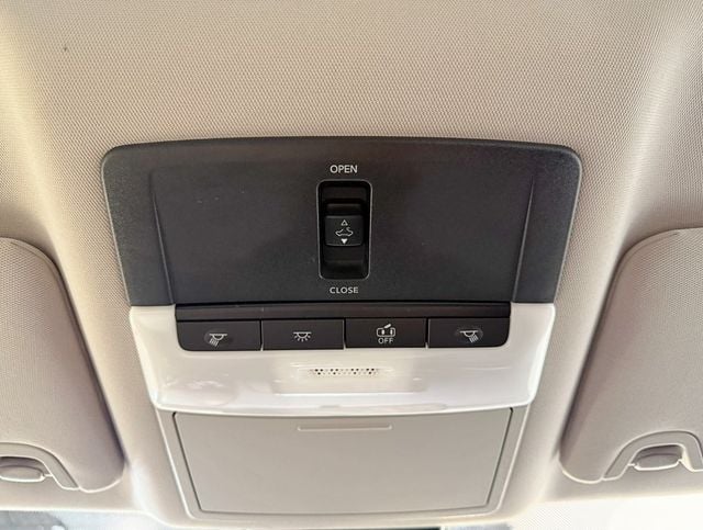 2020 Nissan Altima 2.5 SR Sedan - 22939658 - 23