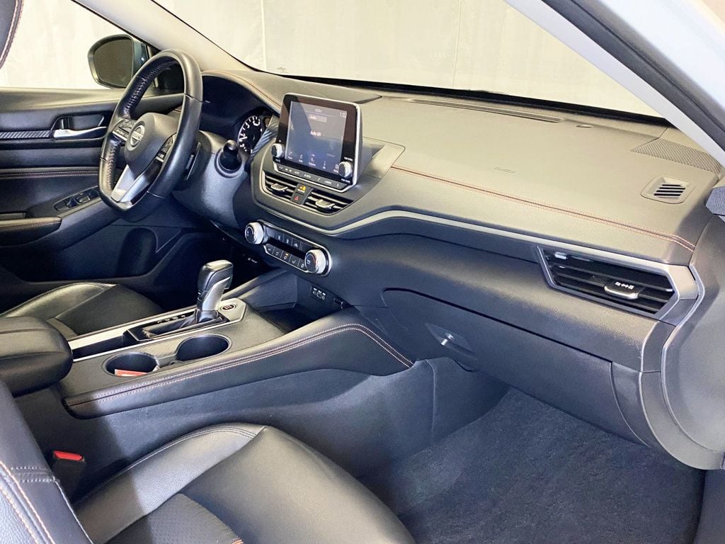 2020 Nissan Altima 2.5 SR Sedan - 22951905 - 14