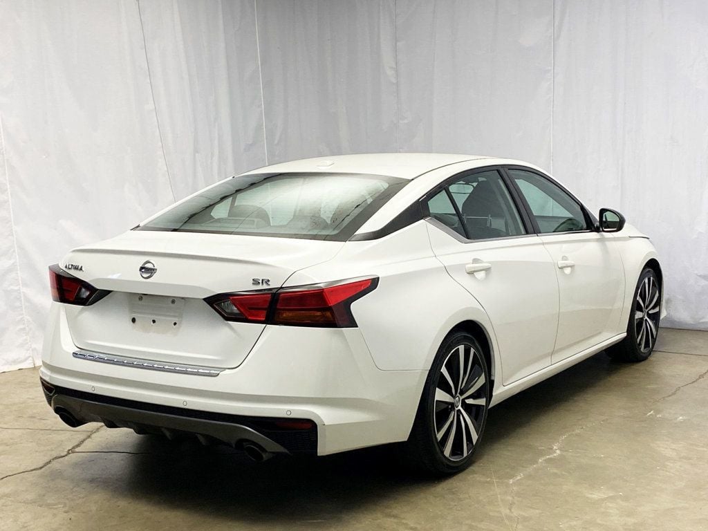 2020 Nissan Altima 2.5 SR Sedan - 22951905 - 4