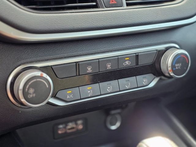 2020 Nissan Altima 2.5 SR Sedan - 22974135 - 10