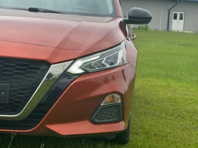 2020 Nissan Altima 2.5 SR Sedan - 23031747 - 28