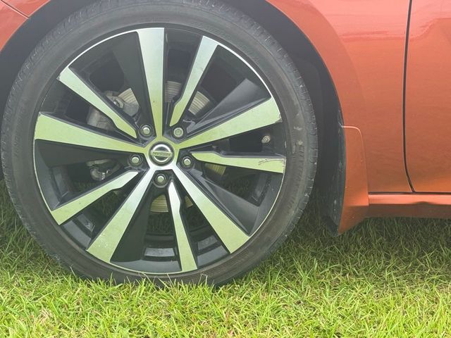 2020 Nissan Altima 2.5 SR Sedan - 23031747 - 31