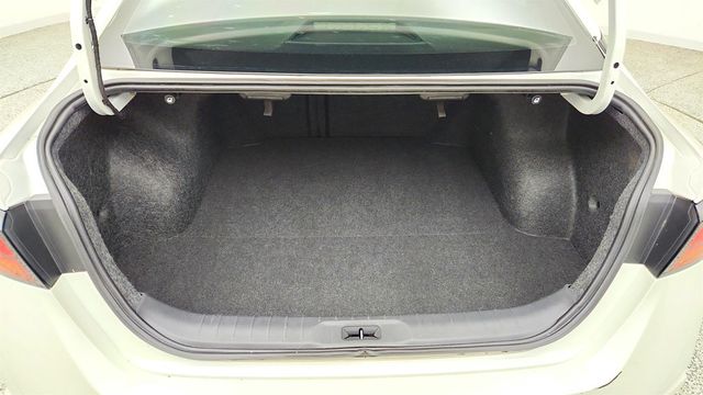 2020 Nissan Altima 2.5 SR Sedan - 23047002 - 20