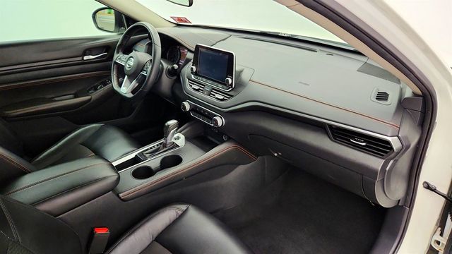 2020 Nissan Altima 2.5 SR Sedan - 23047002 - 23