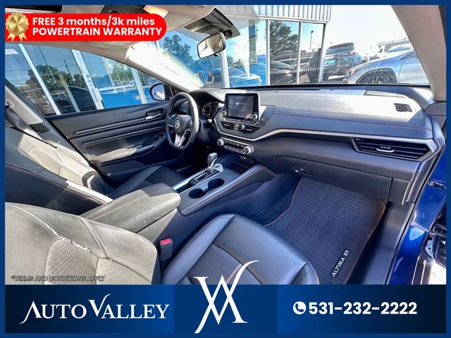2020 Nissan Altima 2.5 SR Sedan 4D - 22939054 - 17