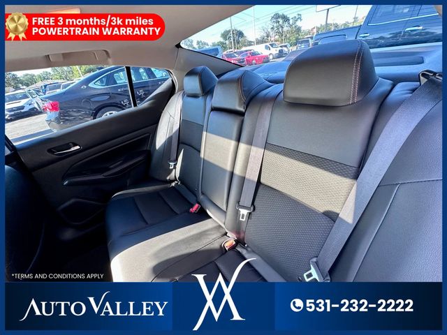 2020 Nissan Altima 2.5 SR Sedan 4D - 22939054 - 19