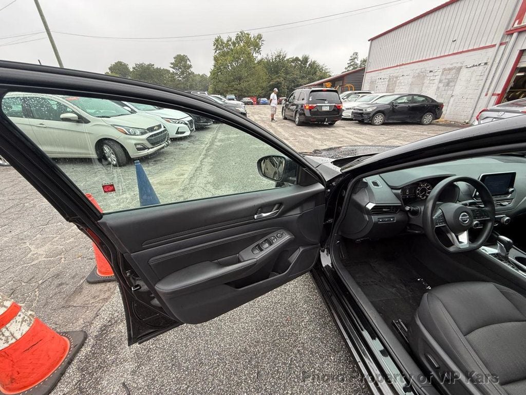 2020 Nissan Altima 2.5 photo 9