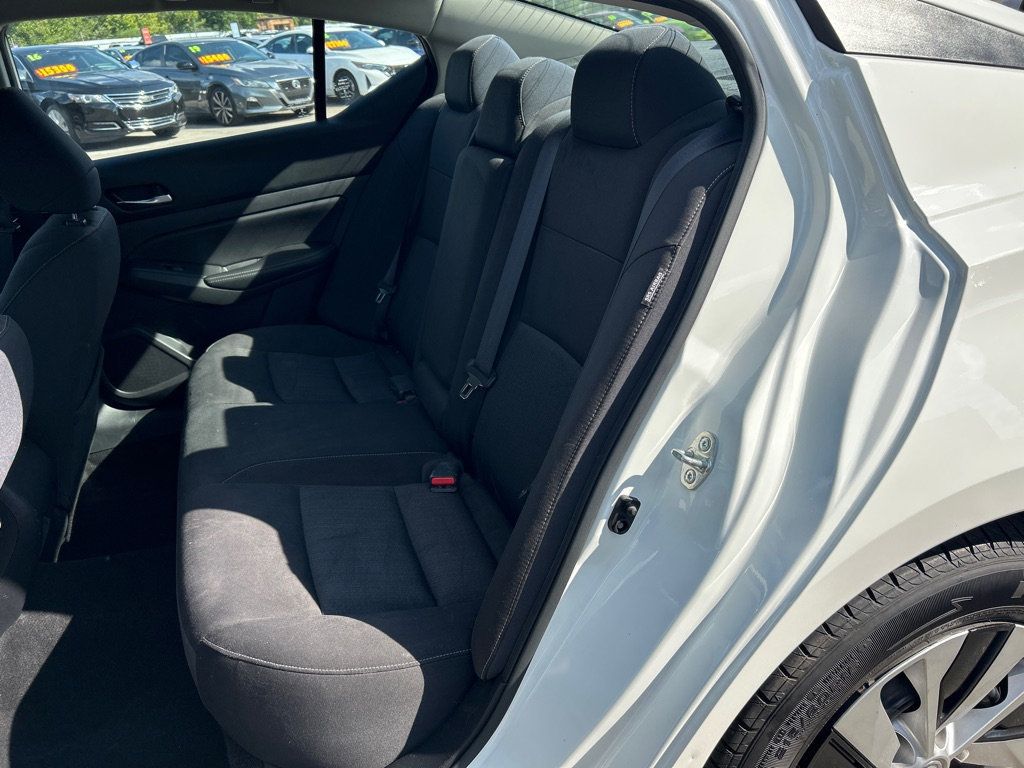 2020 Nissan Altima 2.5 photo 4