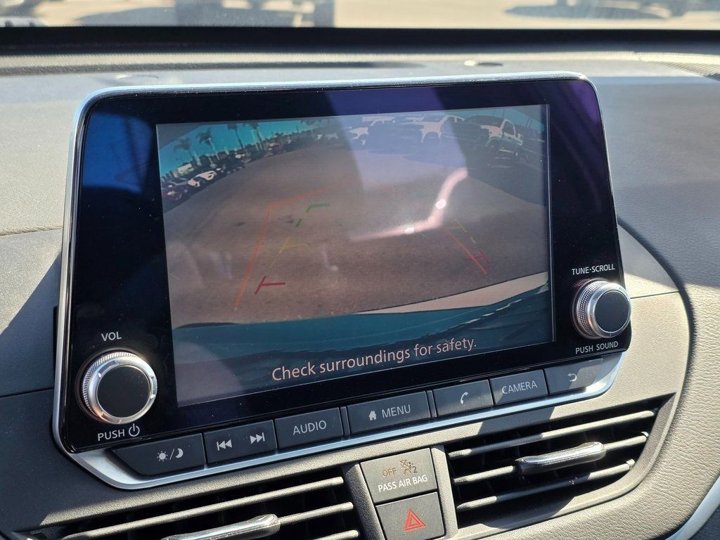 2020 Nissan Altima 2.5 S Sedan - 22943637 - 24