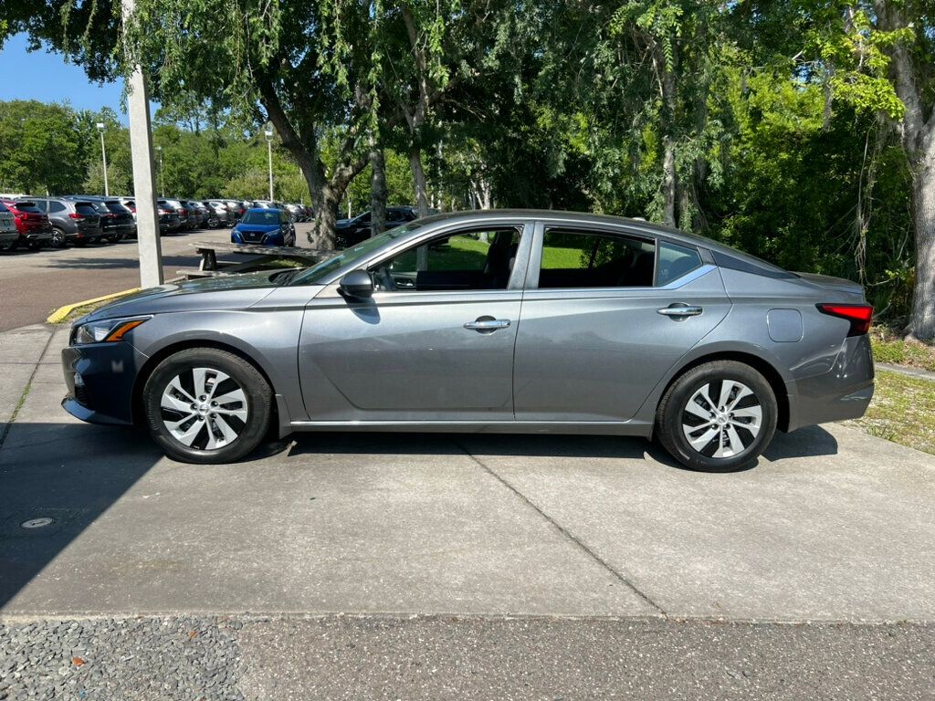 2020 Nissan Altima 2.5 photo 2