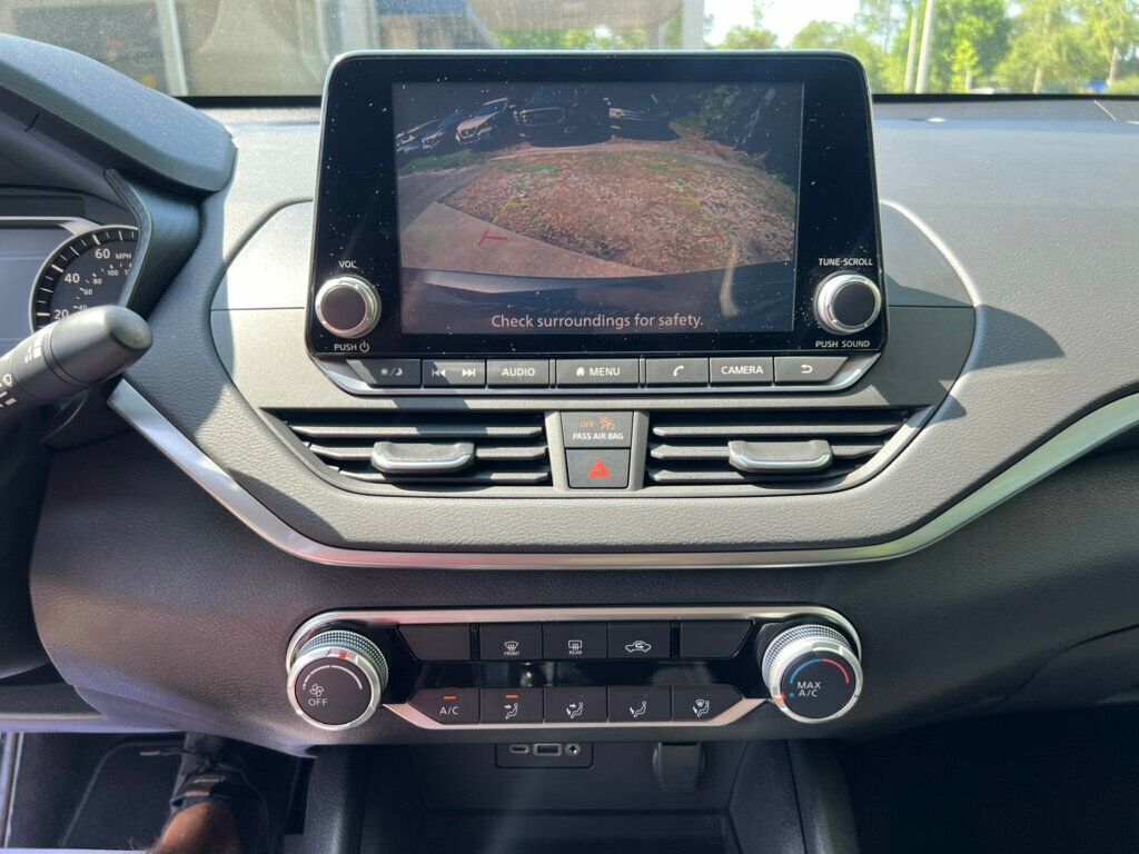 2020 Nissan Altima 2.5 photo 6