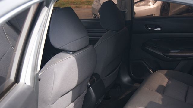 2020 Nissan Altima 3 MONTH WARRANTY , JUST SERVICED , VERY CLEAN INSIDE AND OUT  - 23021182 - 30