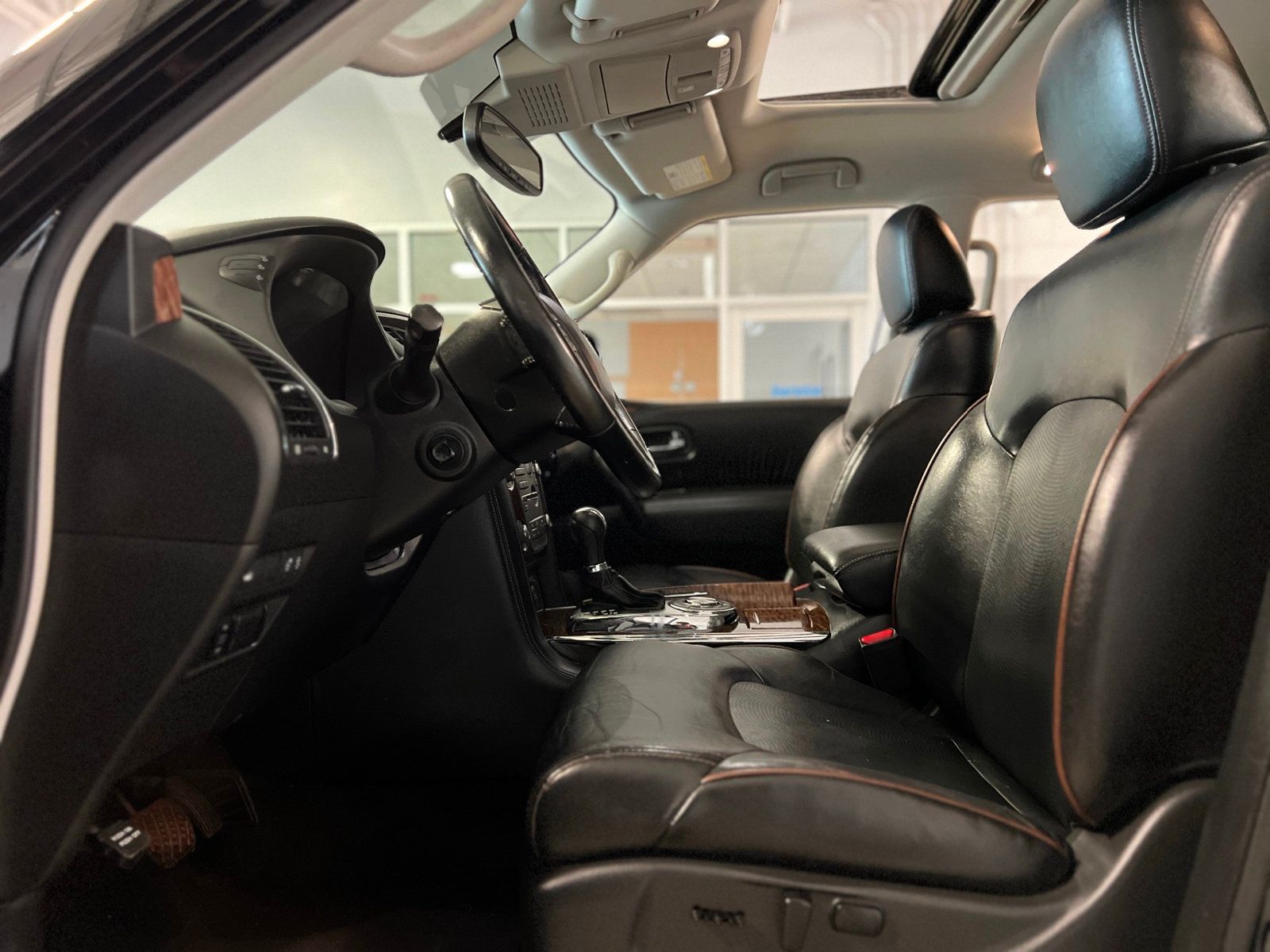 2020 Nissan Armada SL photo 10