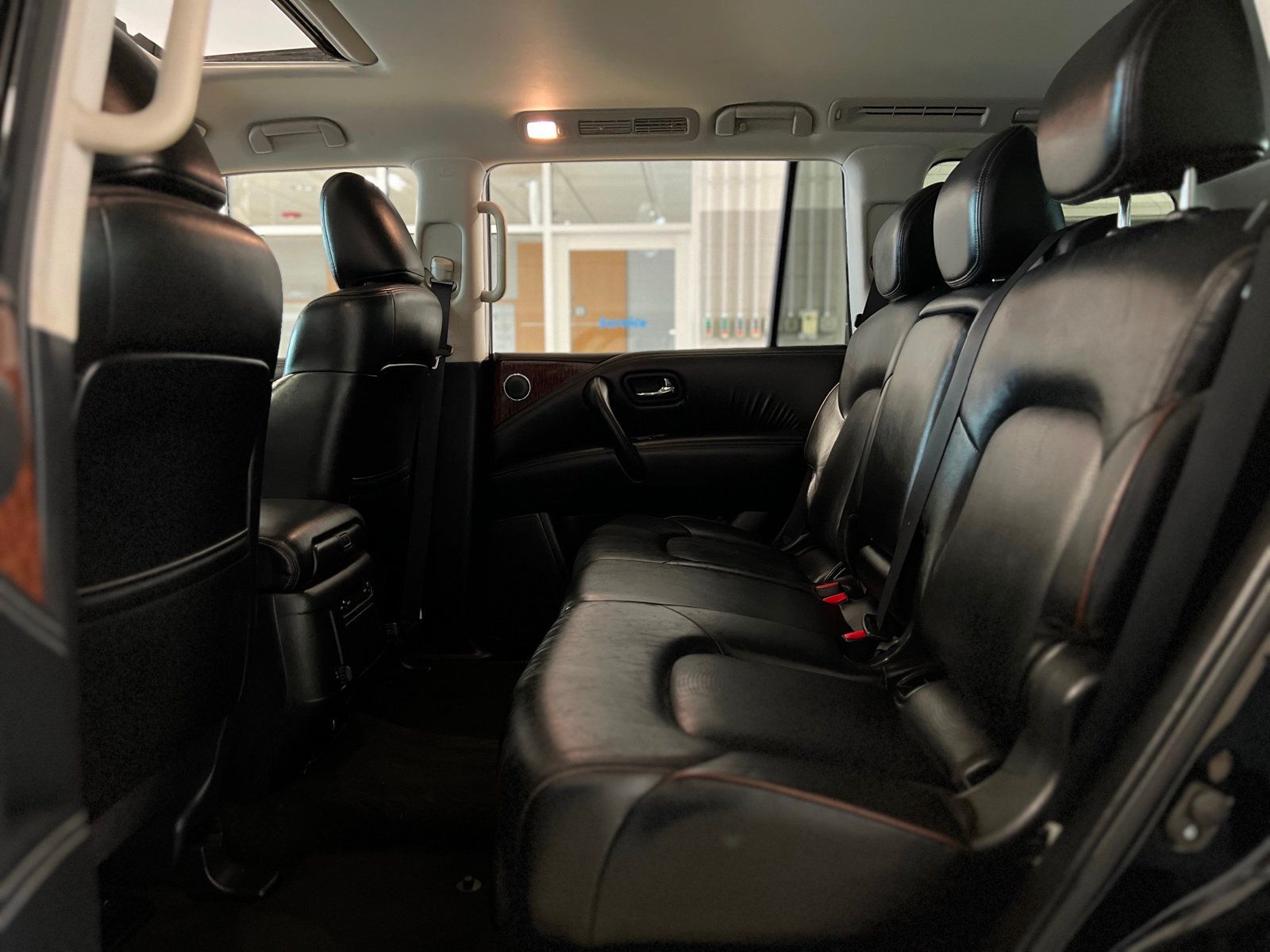 2020 Nissan Armada SL photo 11